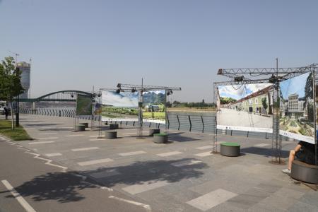 otvoritev_razstave_Slovenija i EU ruku podruku030